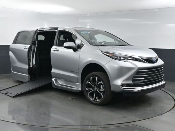 Silver Toyota Sienna with BraunAbility Side Entry Automatic In Floor conversion