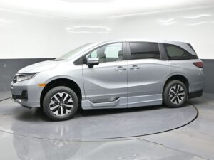 Silver Honda Odyssey with BraunAbility Side Entry Automatic In Floor conversion