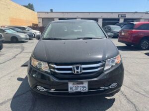 Black Honda Odyssey with Vantage Mobility Side Entry Automatic In Floor conversion