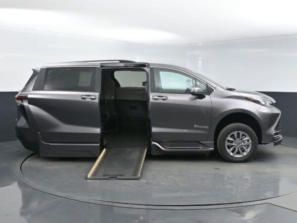 Grey Toyota Sienna with BraunAbility Side Entry Automatic In Floor conversion