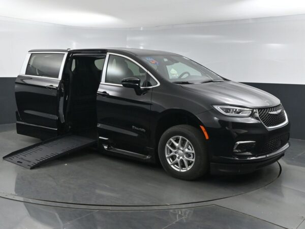 Black Chrysler Pacifica with BraunAbility Side Entry Automatic Fold Out conversion