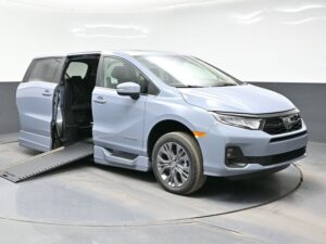 Grey Honda Odyssey with BraunAbility Side Entry Automatic In Floor conversion
