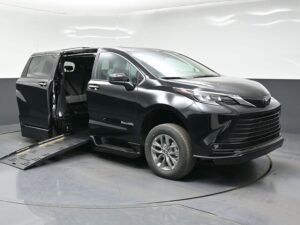 Black Toyota Sienna with BraunAbility Side Entry Automatic Fold Out conversion