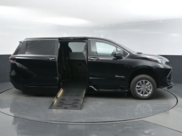 Black Toyota Sienna with BraunAbility Side Entry Automatic Fold Out conversion