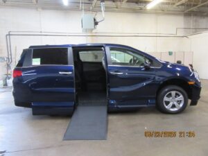 Blue Honda Odyssey with Vantage Mobility Side Entry Automatic In Floor conversion