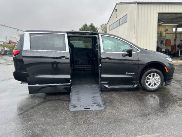 Black Chrysler Pacifica with BraunAbility Side Entry Automatic Fold Out conversion