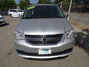 Dodge Grand Caravan with Vantage Mobility Side Entry Automatic In Floor conversion