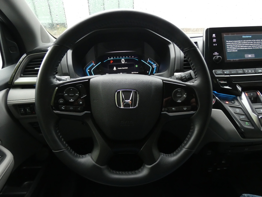 Silver Honda Odyssey with Vantage Mobility Side Entry Automatic In Floor conversion