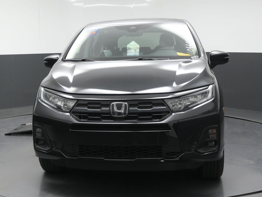 Black Honda Odyssey with BraunAbility Side Entry Automatic In Floor conversion