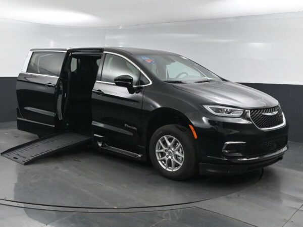 Black Chrysler Pacifica with BraunAbility Side Entry Automatic Fold Out conversion