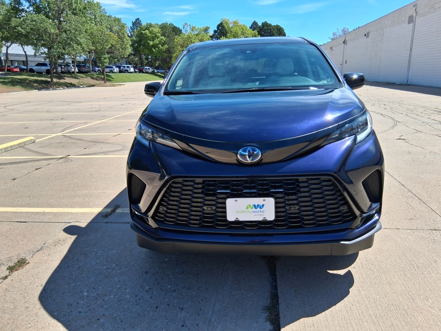 Blue Toyota Sienna with Vantage Mobility Side Entry Automatic In Floor conversion