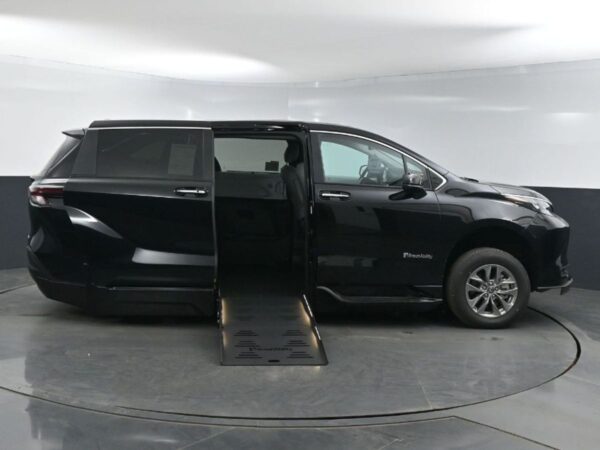 Black Toyota Sienna with BraunAbility Side Entry Automatic Fold Out conversion
