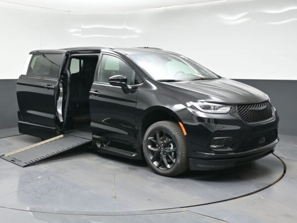 Black Chrysler Pacifica with BraunAbility Side Entry Automatic In Floor conversion