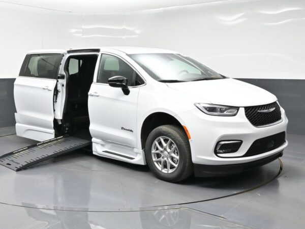 White Chrysler Pacifica with BraunAbility Side Entry Automatic Fold Out conversion