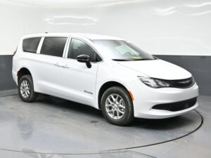 White Chrysler Voyager with BraunAbility Rear Entry Manual Fold Out conversion