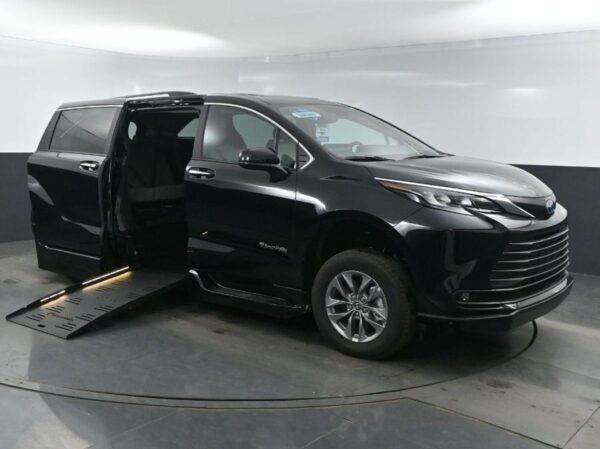 Black Toyota Sienna with BraunAbility Side Entry Automatic Fold Out conversion