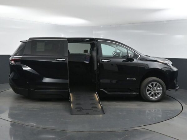 Black Toyota Sienna with BraunAbility Side Entry Automatic Fold Out conversion
