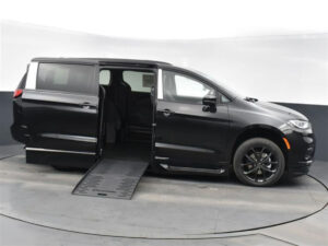 Black Chrysler Pacifica with BraunAbility Side Entry Automatic Fold Out conversion