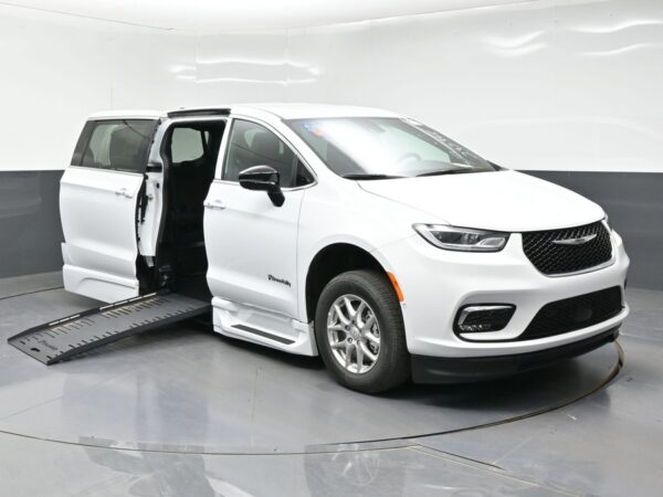 White Chrysler Pacifica with BraunAbility Side Entry Automatic Fold Out conversion