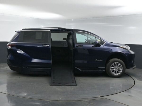 Blue Toyota Sienna with BraunAbility Side Entry Automatic In Floor conversion