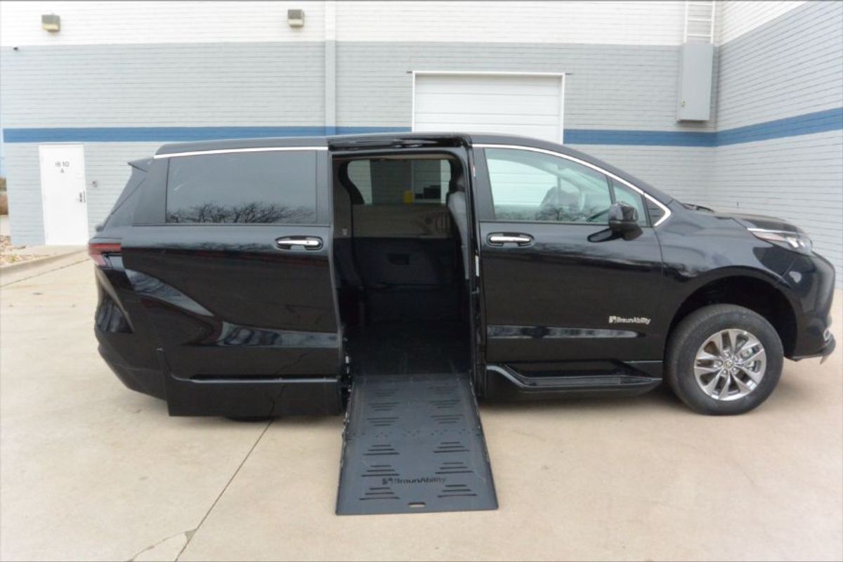 Black Toyota Sienna with BraunAbility Side Entry Automatic Fold Out conversion