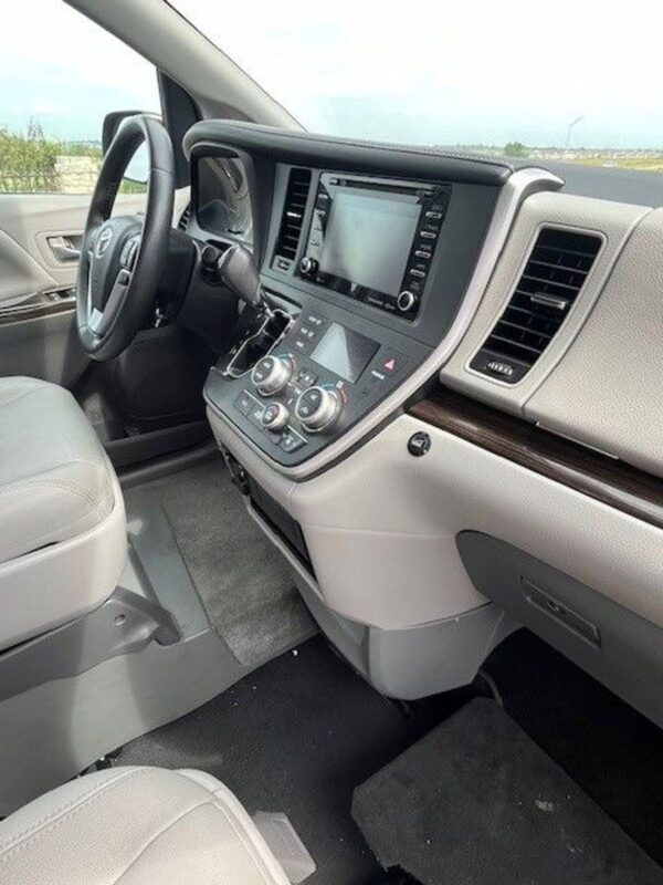 Grey Toyota Sienna with Vantage Mobility Side Entry Automatic In Floor conversion