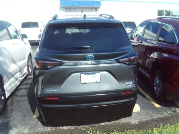 Grey Toyota Sienna with Vantage Mobility Side Entry Automatic In Floor conversion