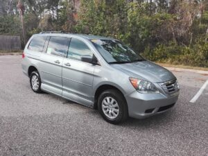 Blue Honda Odyssey with Vantage Mobility Side Entry Automatic In Floor conversion
