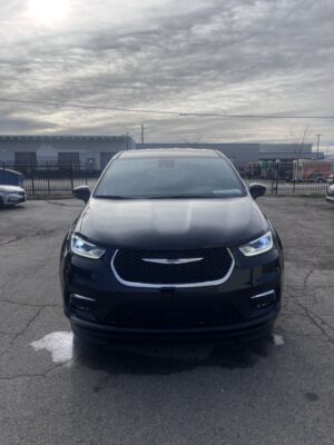 Black Chrysler Pacifica with BraunAbility Side Entry Automatic In Floor conversion