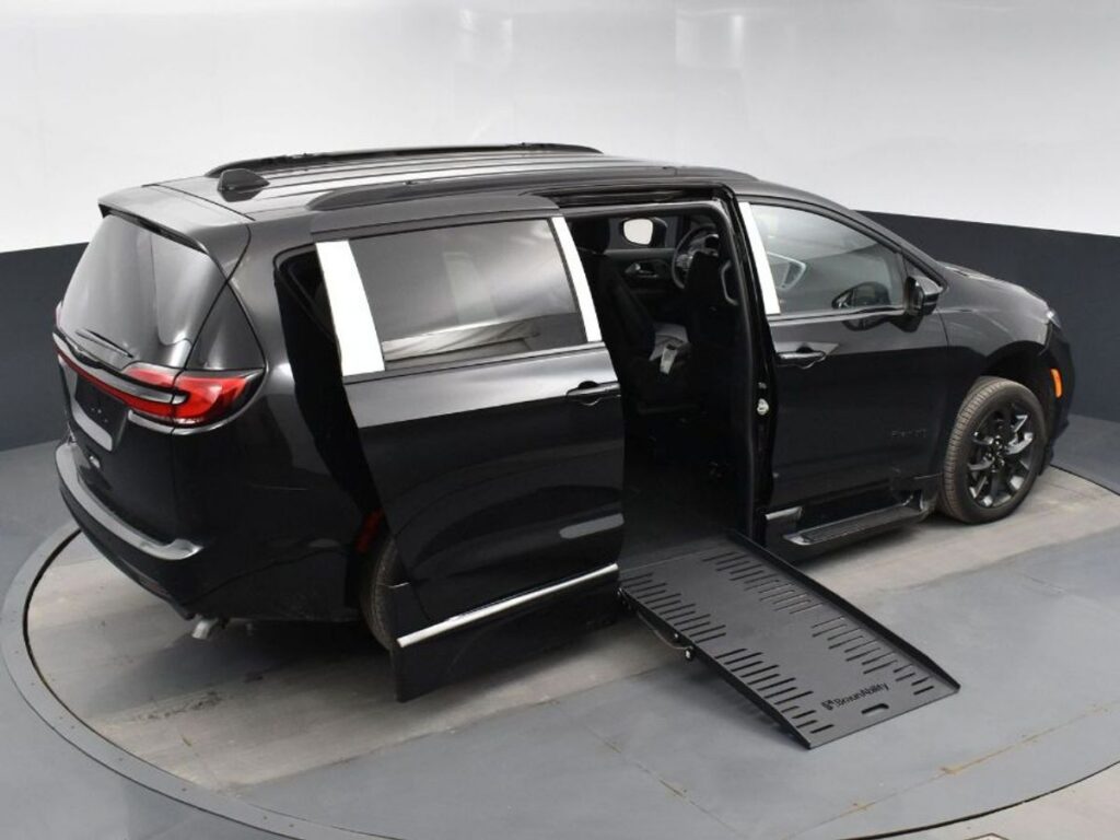 Black Chrysler Pacifica with BraunAbility Side Entry Automatic Fold Out conversion
