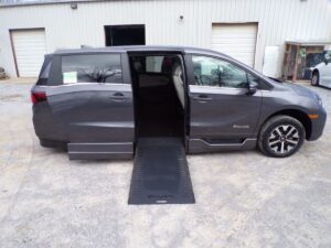 Grey Honda Odyssey with BraunAbility Side Entry Automatic In Floor conversion