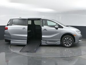 Silver Honda Odyssey with BraunAbility Side Entry Automatic In Floor conversion