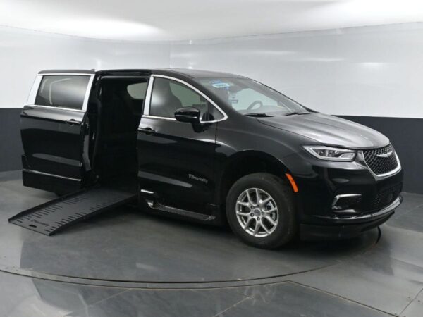 Black Chrysler Pacifica with BraunAbility Side Entry Automatic Fold Out conversion
