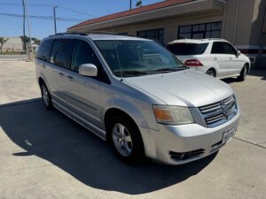 Silver Dodge Grand Caravan with BraunAbility Side Entry Manual Fold Out conversion