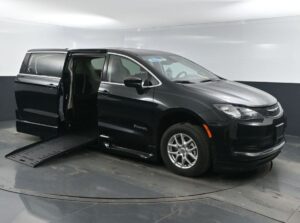 Black Chrysler Voyager with BraunAbility Side Entry Automatic Fold Out conversion