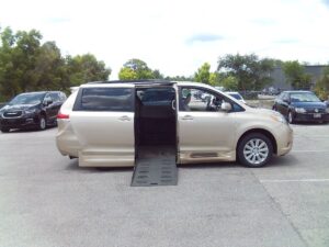 Brown Toyota Sienna with BraunAbility Side Entry Automatic Fold Out conversion
