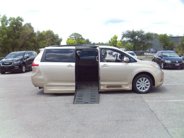 Brown Toyota Sienna with BraunAbility Side Entry Automatic Fold Out conversion