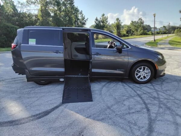 Grey Chrysler Voyager with Driverge Side Entry Automatic Fold Out conversion