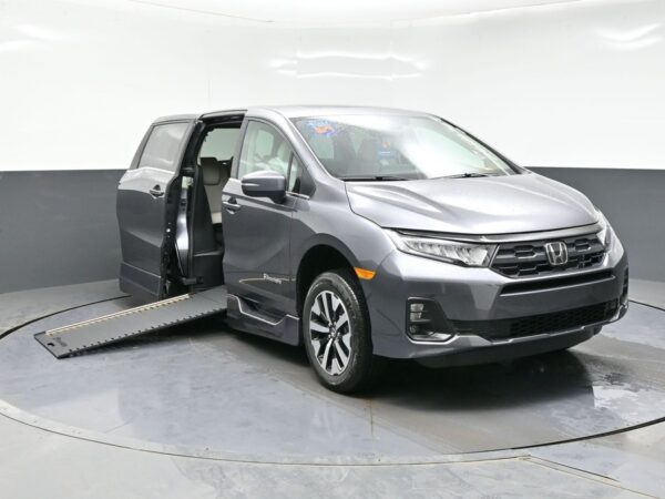Grey Honda Odyssey with BraunAbility Side Entry Automatic In Floor conversion