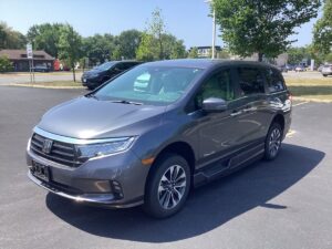 Grey Honda Odyssey with BraunAbility Side Entry Automatic In Floor conversion