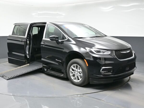 Black Chrysler Pacifica with BraunAbility Side Entry Automatic In Floor conversion