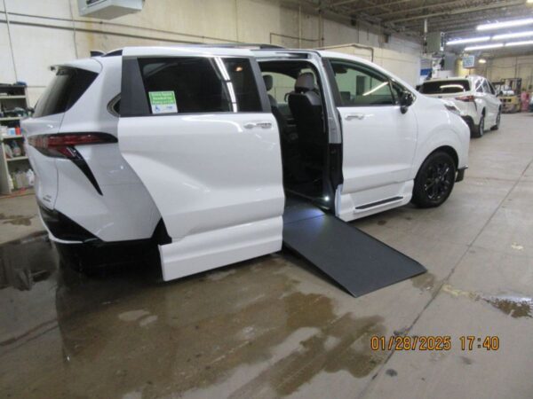 White Toyota Sienna with Vantage Mobility Side Entry Automatic In Floor conversion