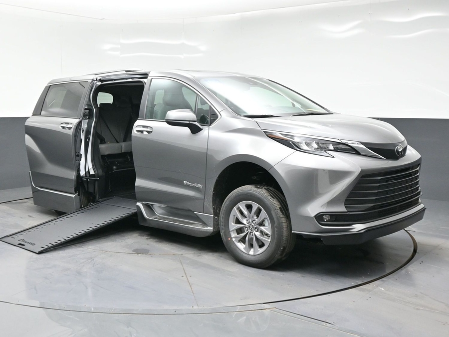 Grey Toyota Sienna with BraunAbility Side Entry Automatic In Floor conversion