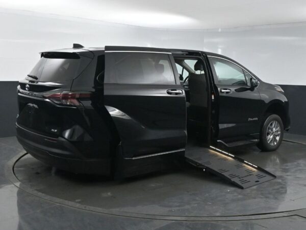 Black Toyota Sienna with BraunAbility Side Entry Automatic Fold Out conversion