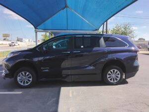 Blue Toyota Sienna with BraunAbility Side Entry Automatic Fold Out conversion