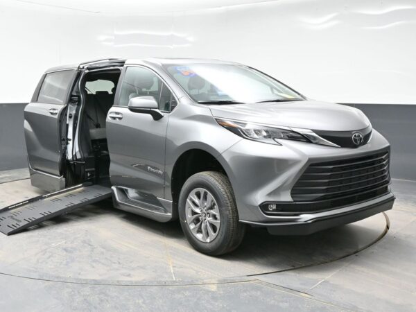Grey Toyota Sienna with BraunAbility Side Entry Automatic Fold Out conversion
