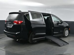 Black Chrysler Voyager with BraunAbility Side Entry Manual Fold Out conversion