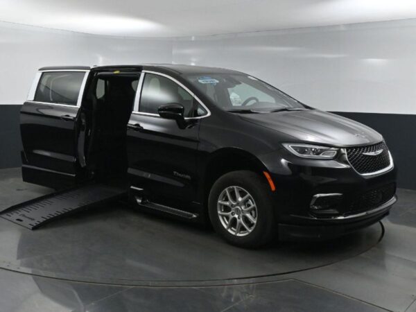 Black Chrysler Pacifica with BraunAbility Side Entry Automatic Fold Out conversion