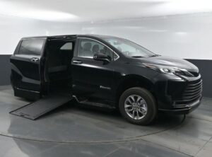 Black Toyota Sienna with BraunAbility Side Entry Automatic Fold Out conversion