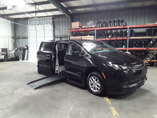 Black Chrysler Voyager with BraunAbility Side Entry Automatic Fold Out conversion